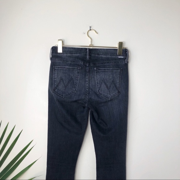 MOTHER • Looker Jean Washed Black Ripped Knee - Picture 6 of 7